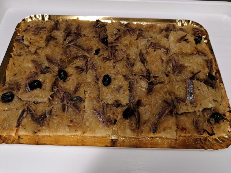 Plaque de mini pissaladières