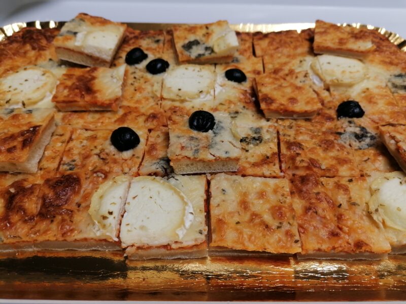 Plaque de mini pizzas